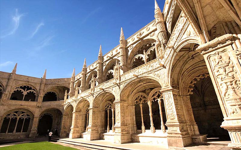 Tu viện Mosteiro dos Jerónimos